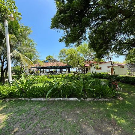 Casa De Playa Los Moncada León Екстериор снимка