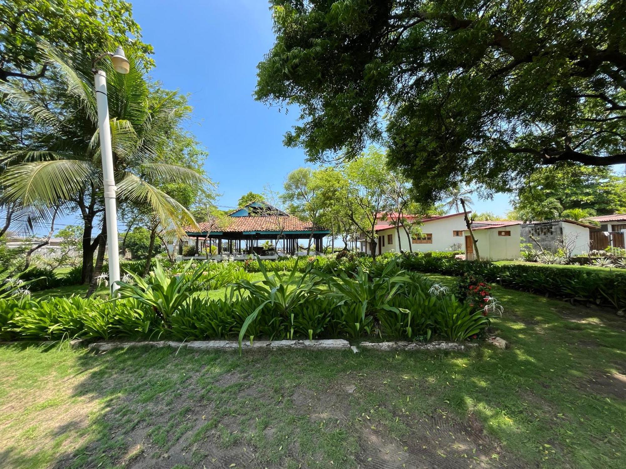Casa De Playa Los Moncada León Екстериор снимка