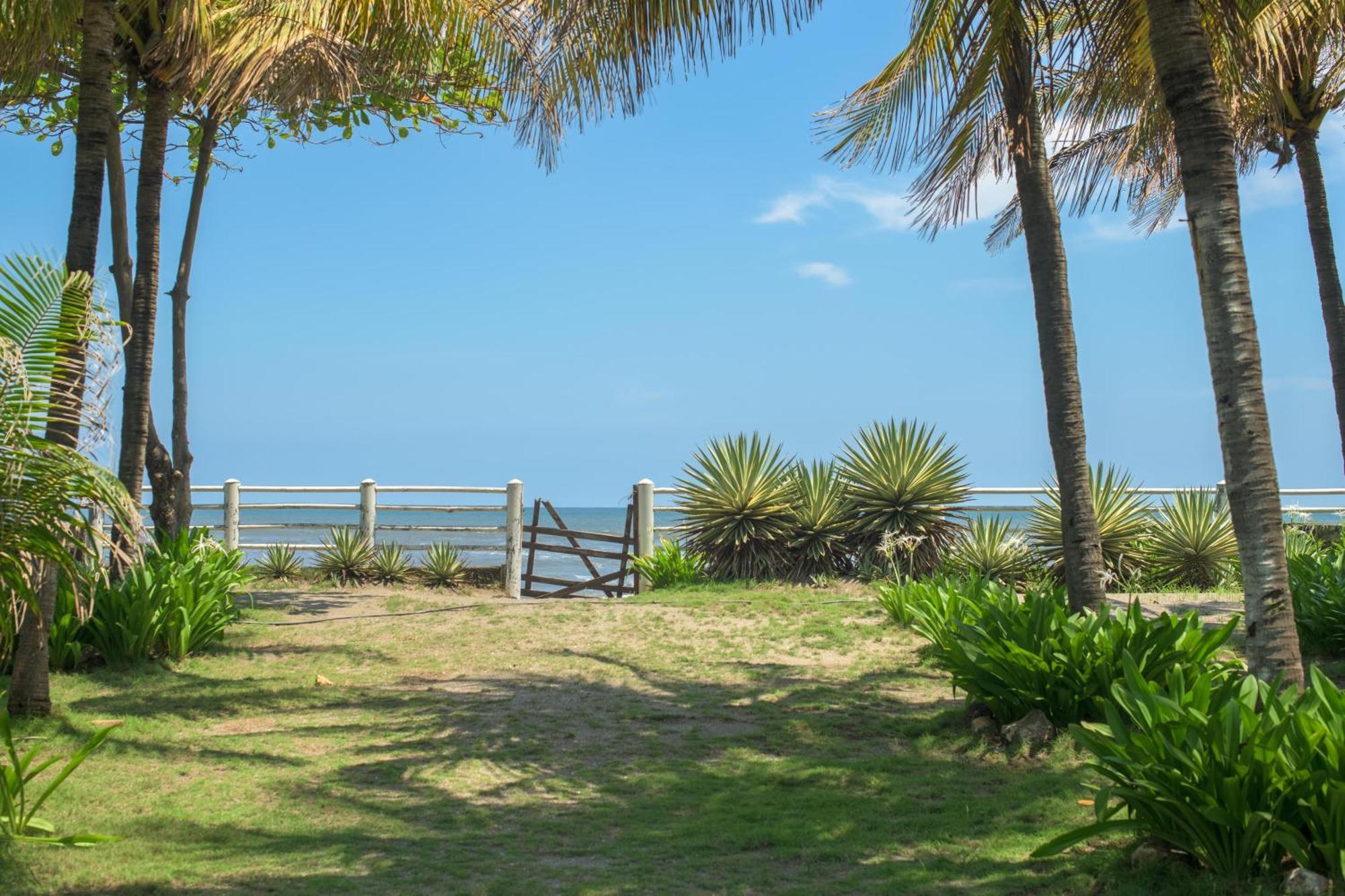 Casa De Playa Los Moncada León Екстериор снимка