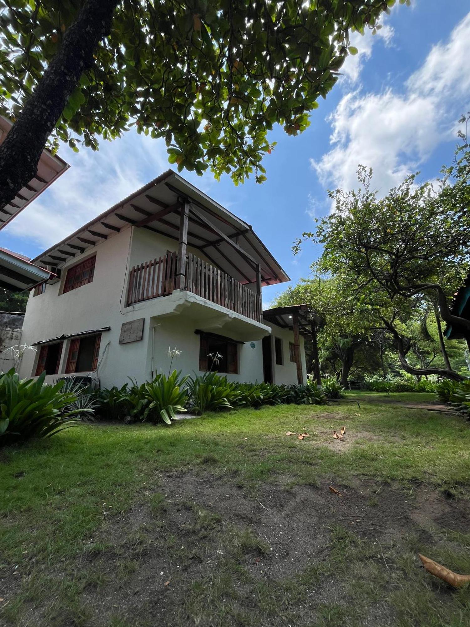 Casa De Playa Los Moncada León Екстериор снимка